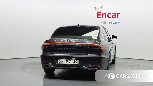 Hyundai The New Grandeur IG Hybrid id 5041486 из Кореи 23