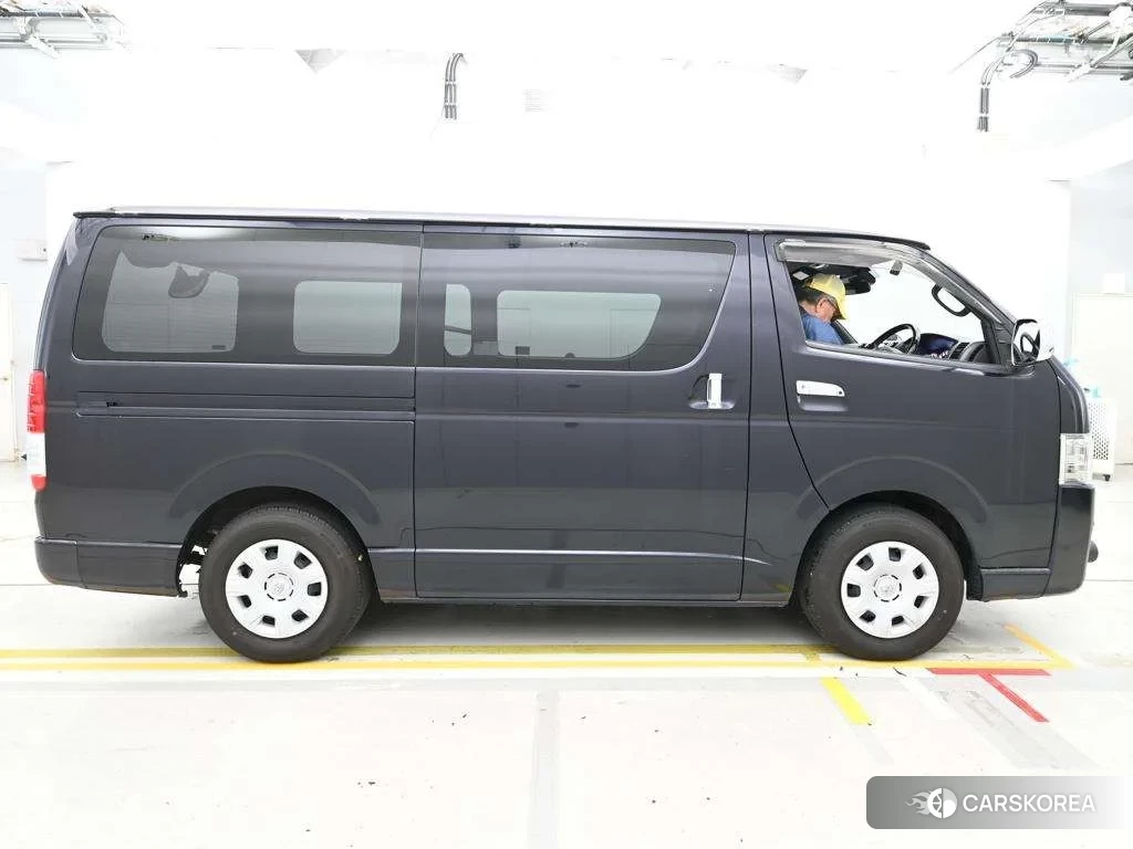 Toyota HiAce Van 2019 из Японии, фото 3