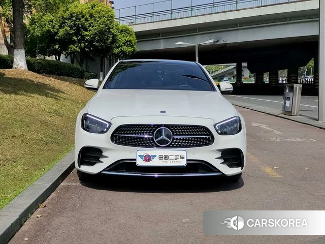 Mercedes-Benz E-Class 2021 Белый из Китая, фото 3