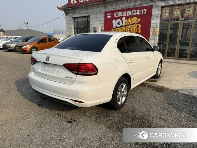 Volkswagen Lavida 2023 Белый из Китая, фото 5