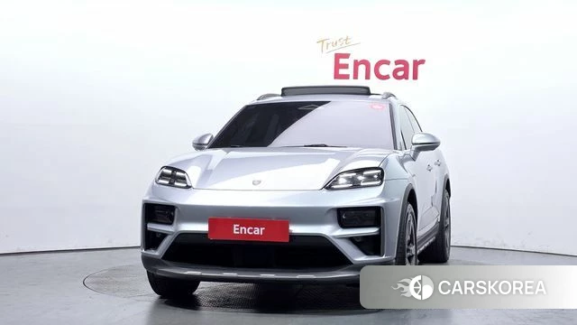 Porsche Makan EV id 4533213 из Кореи 13