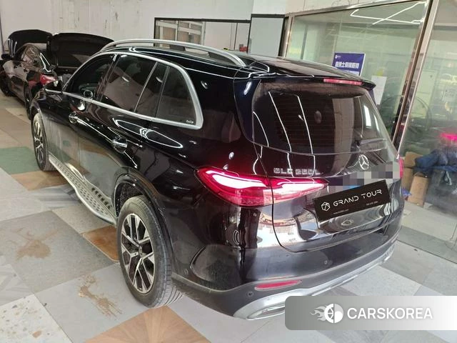Mercedes-Benz GLC 2023 Черный из Китая, фото 3
