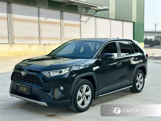 Toyota RAV4 2022 Черный из Китая, фото 3