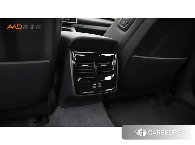Toyota Avalon 2024 Черный из Китая, фото 3