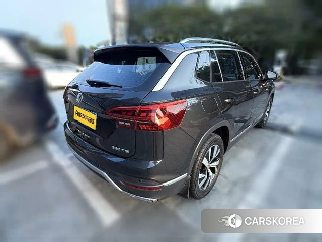 Volkswagen Tayron 2021 Черный из Китая, фото 3