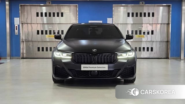 BMW 5 Series (G30) id 5016679 из Кореи 13