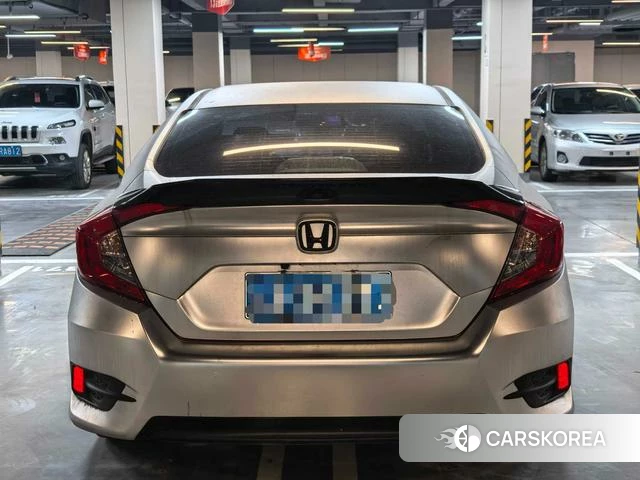 Honda Civic 2021 Серебристо-серый из Китая, фото 3