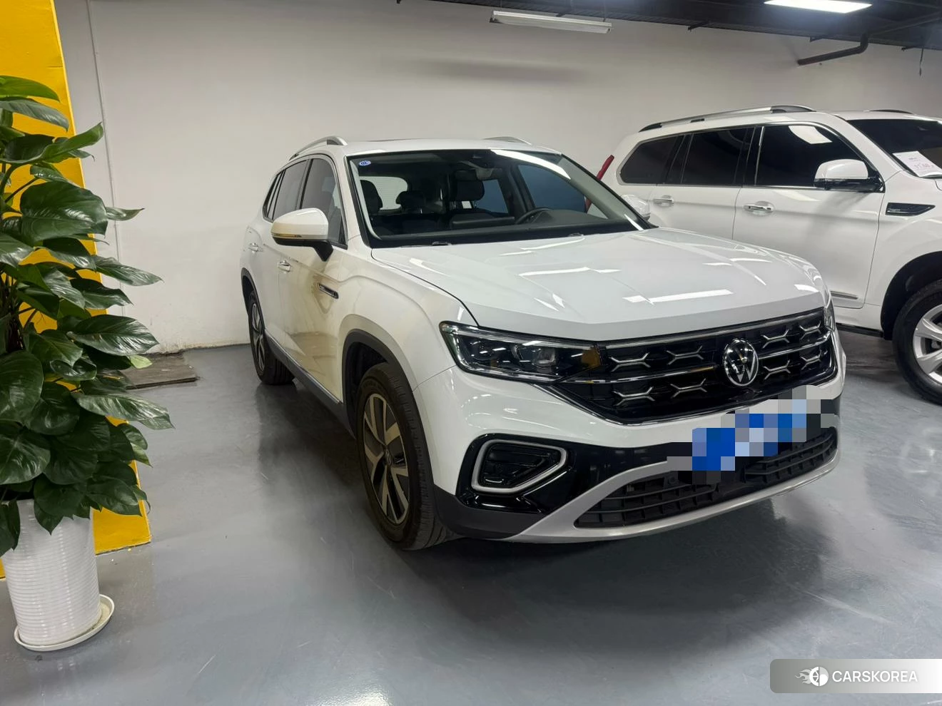 Volkswagen Tayron 2022 Белый из Китая, фото 3