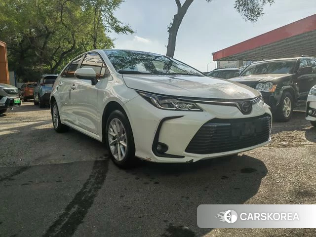 Toyota Corolla 2021 Белый из Китая, фото 3