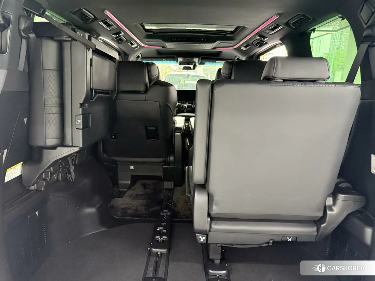 Toyota Alphard 2021 Черный из Китая, фото 3