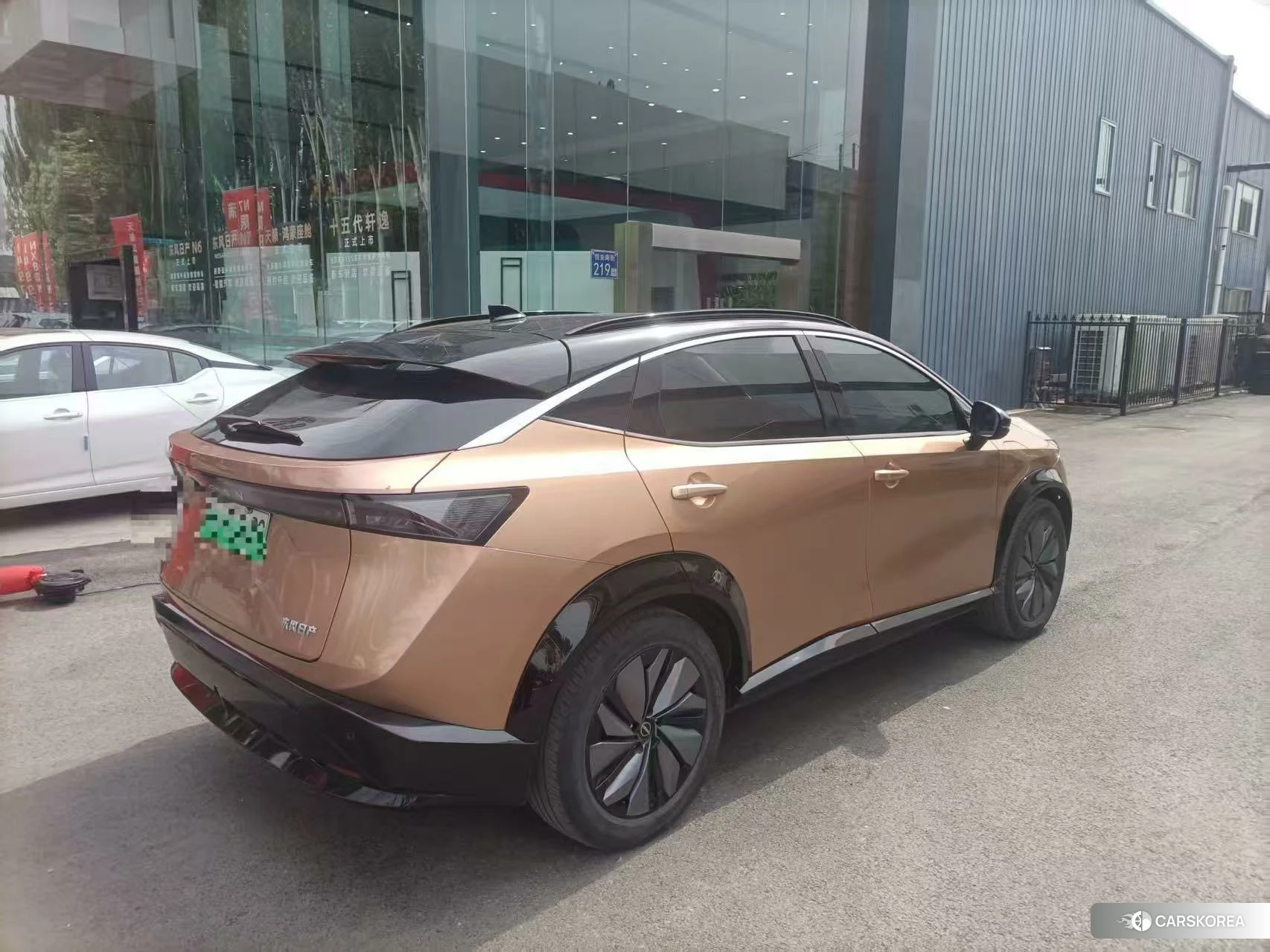 Nissan Ariya 2022 Коричневый из Китая, фото 3