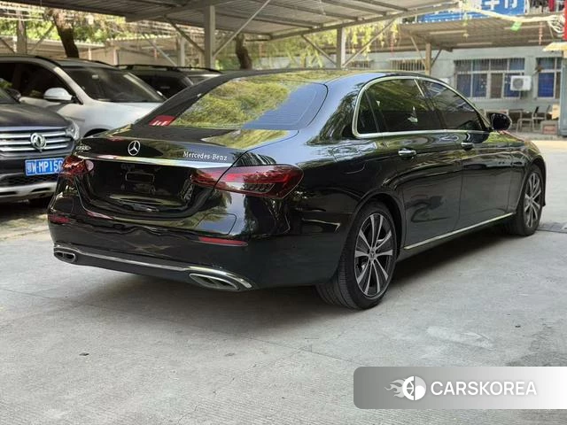 Mercedes-Benz E-Class 2021 Черный из Китая, фото 3