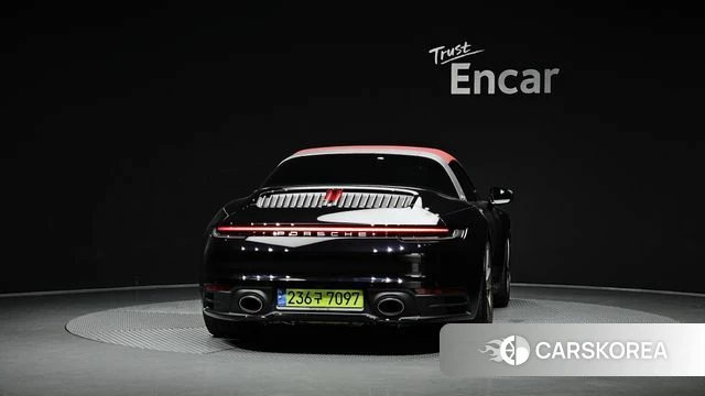 Porsche 911(992) id 4995944 из Кореи 23