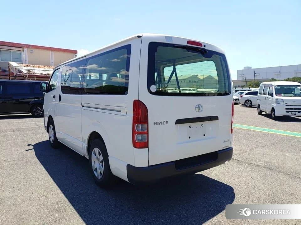 Toyota HiAce Van 2020 из Японии, фото 3