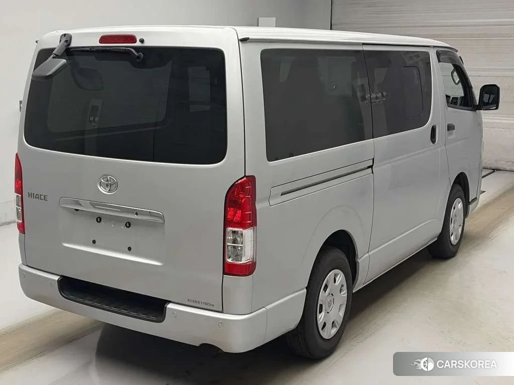Toyota HiAce Van 2021 из Японии, фото 3
