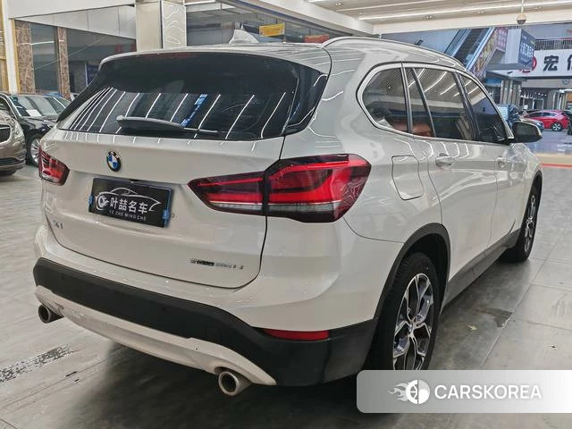 BMW X1 2023 Белый из Китая, фото 3
