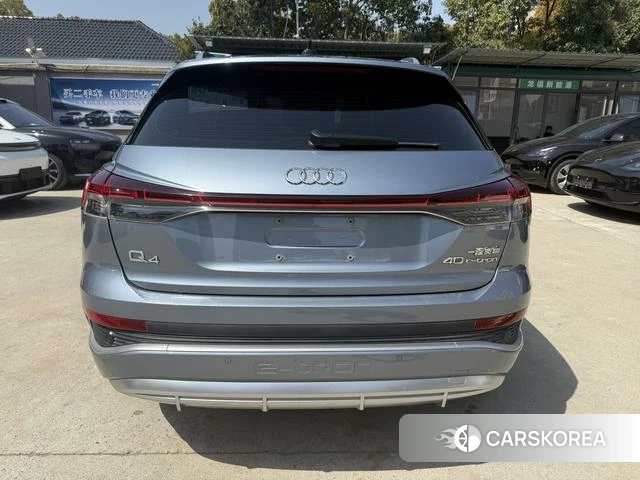 Audi Q4 2023 Синий из Китая, фото 3