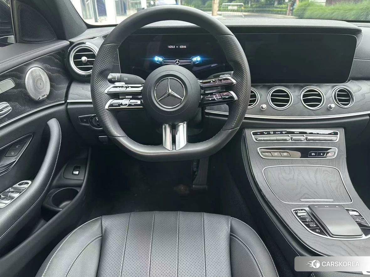 Mercedes-Benz E-Class 2020 Красный из Китая, фото 6