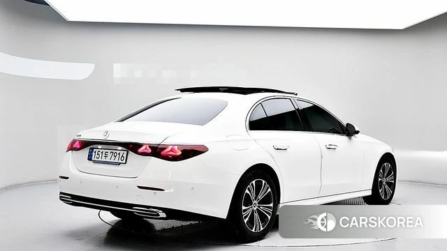 Mercedes-Benz E-Class W214 id 4921531 из Кореи 13