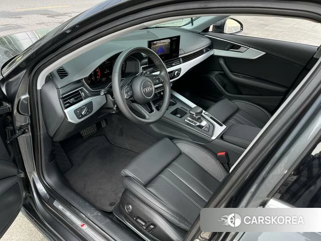 Audi A4L 2021 Темно-серый из Китая, фото 3