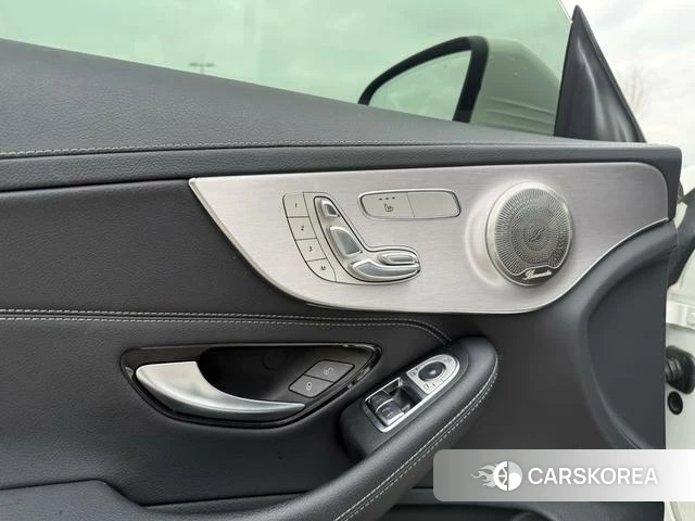 Mercedes-Benz C-class 2021 Белый из Китая, фото 6