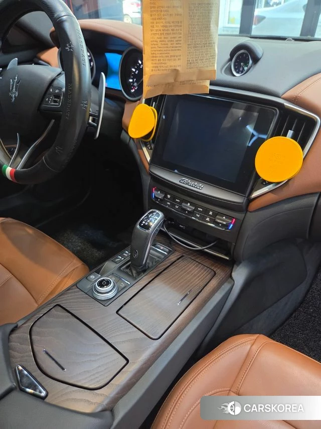 Maserati Ghibli 2020 Белый из Кореи, фото 5