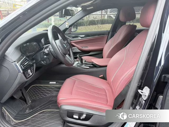 BMW 5 series 2023 Черный из Китая, фото 3
