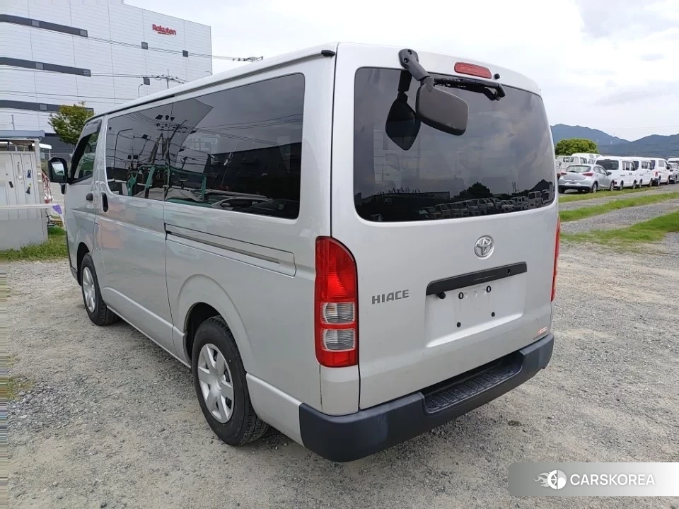 Toyota HiAce Van 2020 из Японии, фото 3