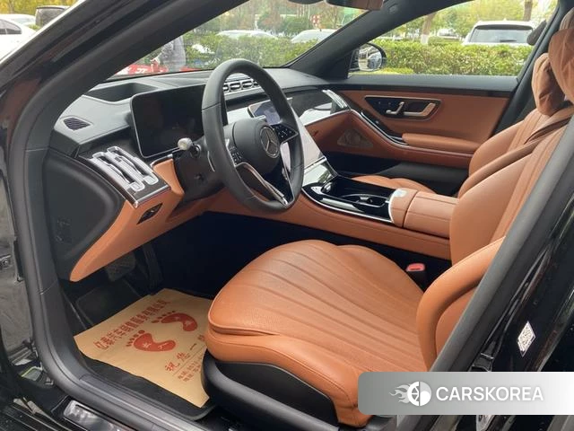 Mercedes-Benz S-Class 2024 Черный из Китая, фото 3