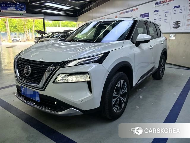 Nissan X-Trail 2021 Белый из Китая, фото 3