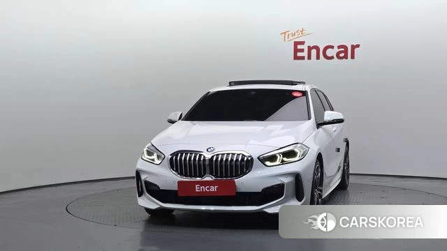 BMW 1 Series (F40) id 5012197 из Кореи 23