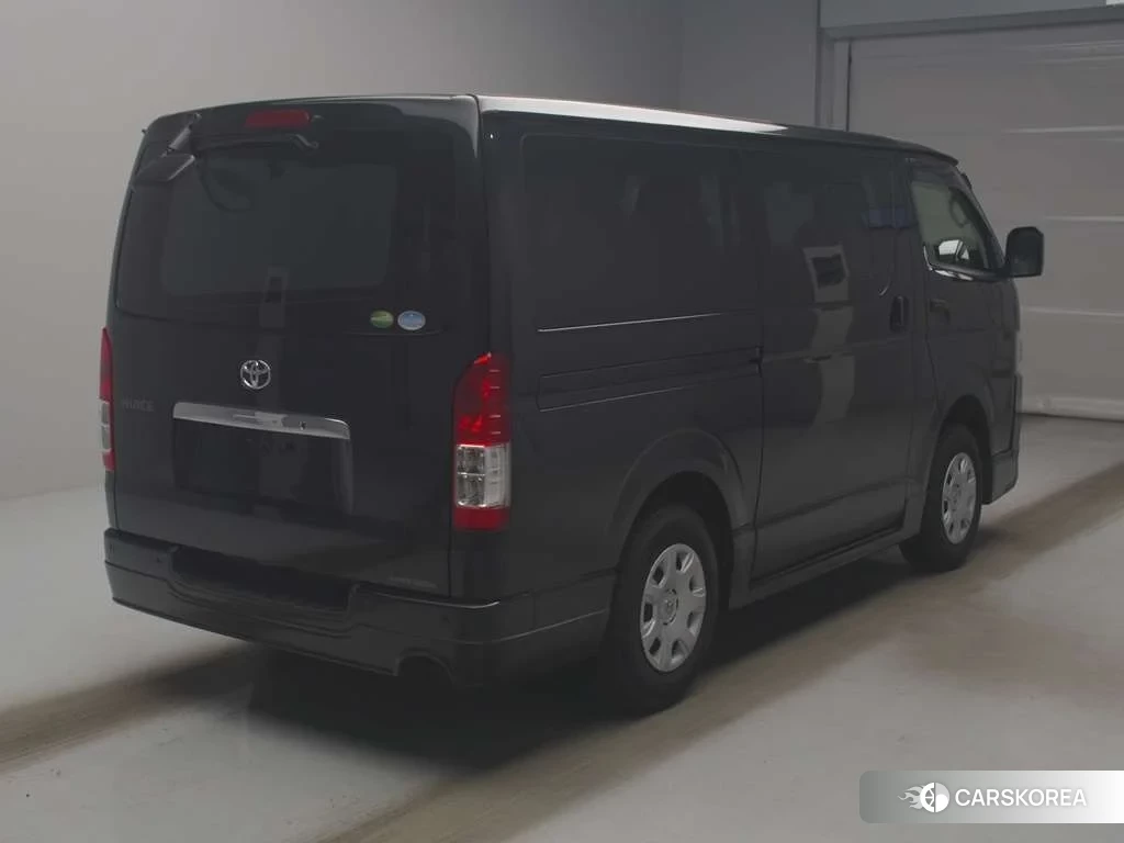 Toyota HiAce Van 2021 из Японии, фото 3