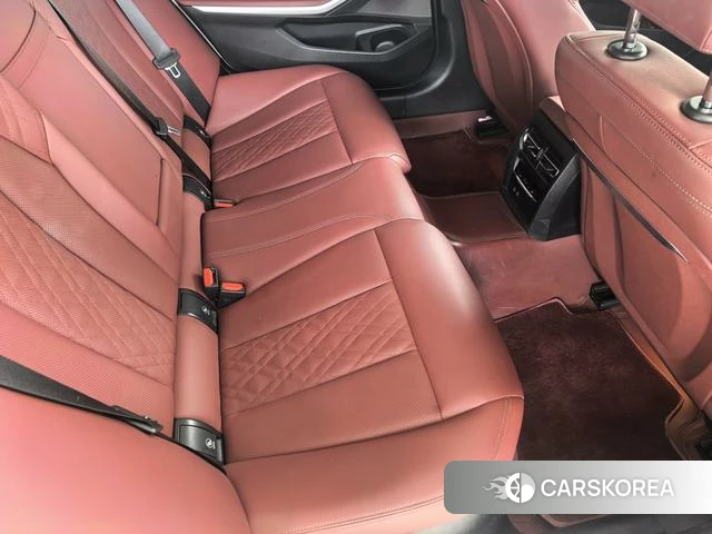 BMW 3 series 2023 Белый из Китая, фото 3