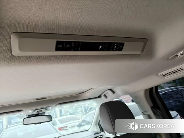 Toyota Sienna 2023 Шампань из Китая, фото 6