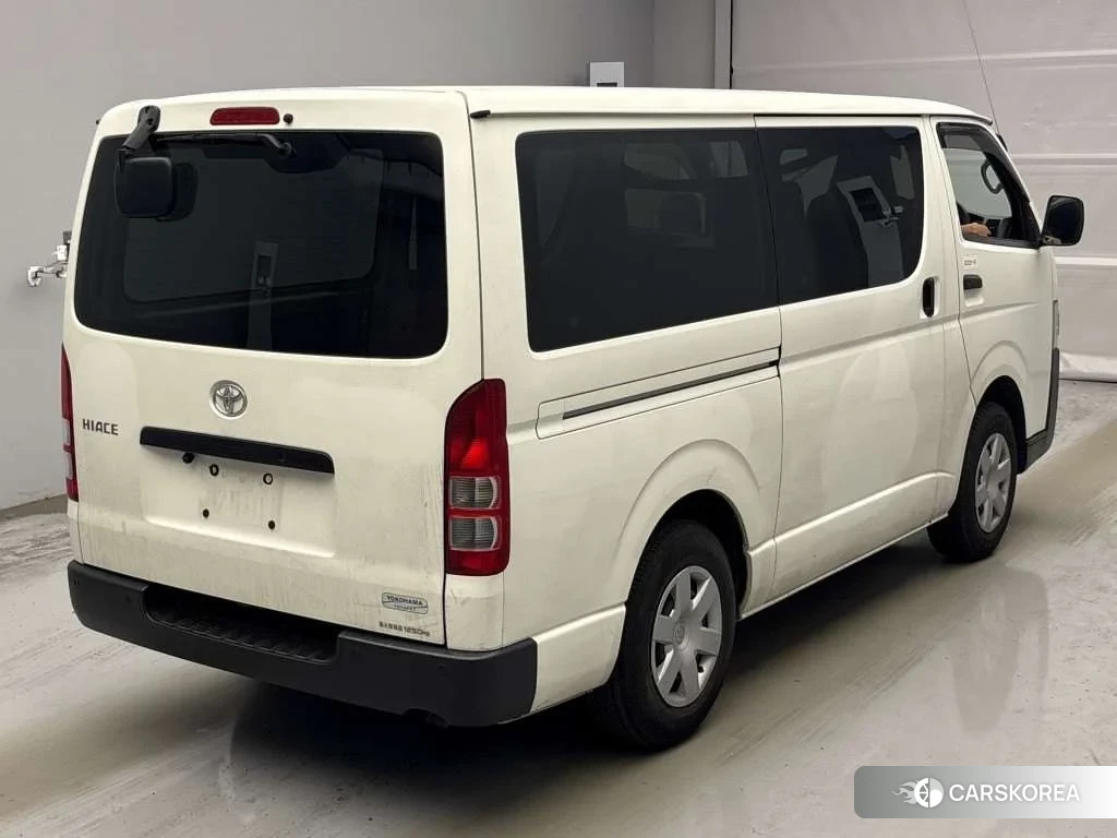 Toyota HiAce Van 2022 из Японии, фото 3