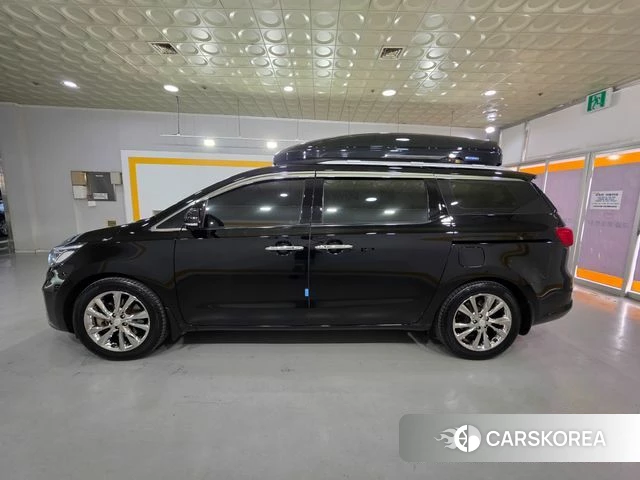 Kia The New Carnival id 4998699 из Кореи 13