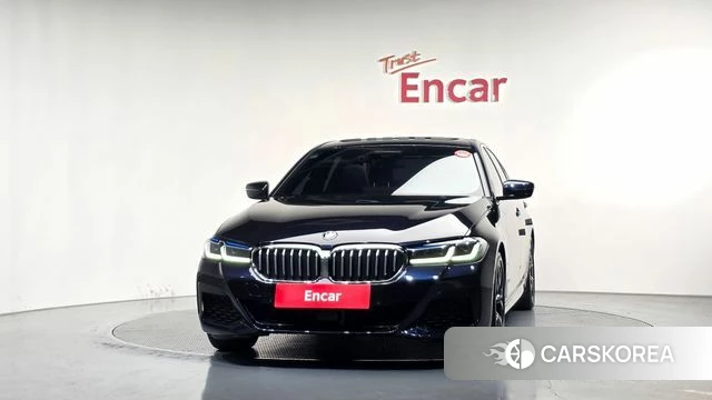 BMW 5 Series (G30) id 4958312 из Кореи 13
