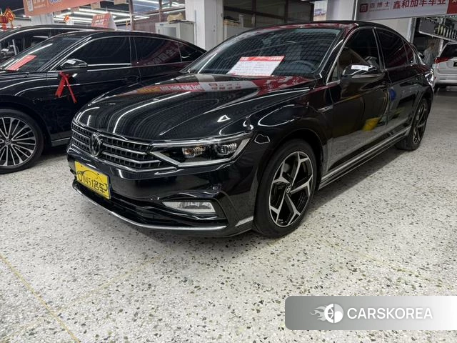 Volkswagen Magotan 2023 Черный из Китая, фото 3