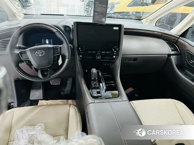 Toyota Vellfire 2025 Черный из Китая, фото 3
