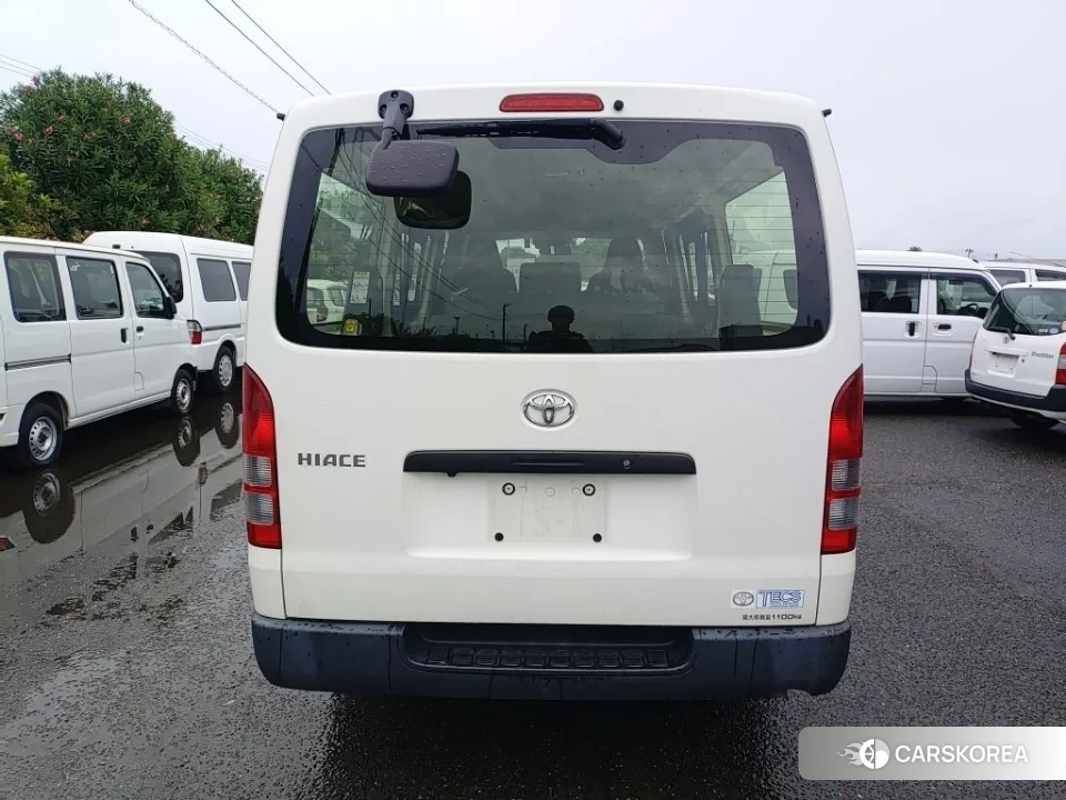 Toyota HiAce Van 2021 из Японии, фото 3