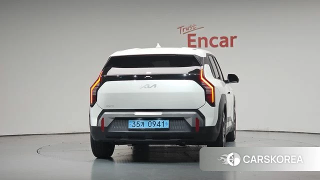 Kia EV3 id 4870816 из Кореи 23