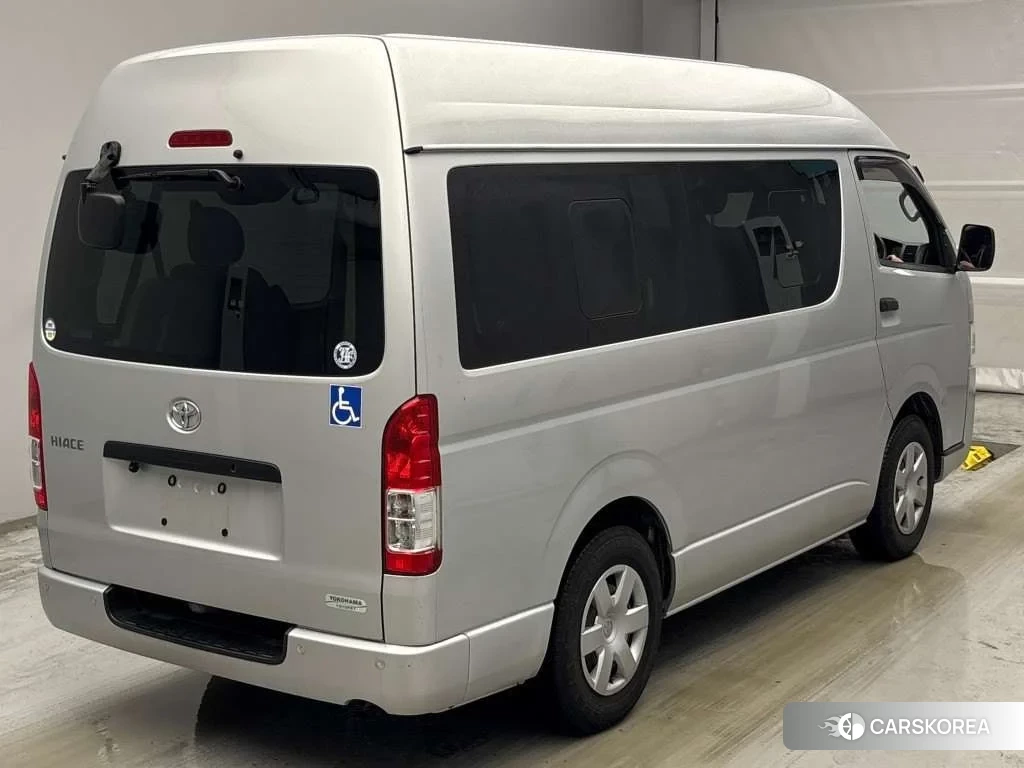 Toyota HiAce Van 2020 из Японии, фото 3
