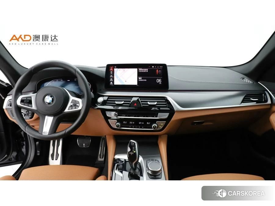BMW 5 series 2022 Черный из Китая, фото 3