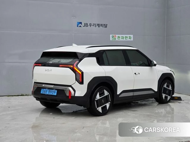 Kia EV3 id 5021016 из Кореи 13
