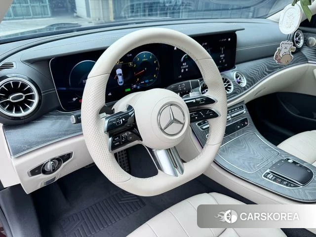 Mercedes-Benz E-Class 2021 Коричневый из Китая, фото 6