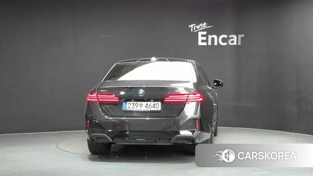 BMW 5 Series (G60) id 5026361 из Кореи 23
