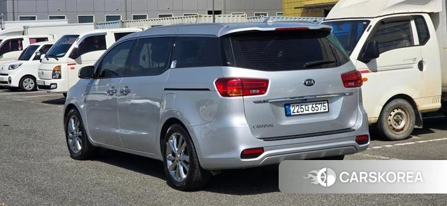 Kia The New Carnival id 3955119 из Кореи 13