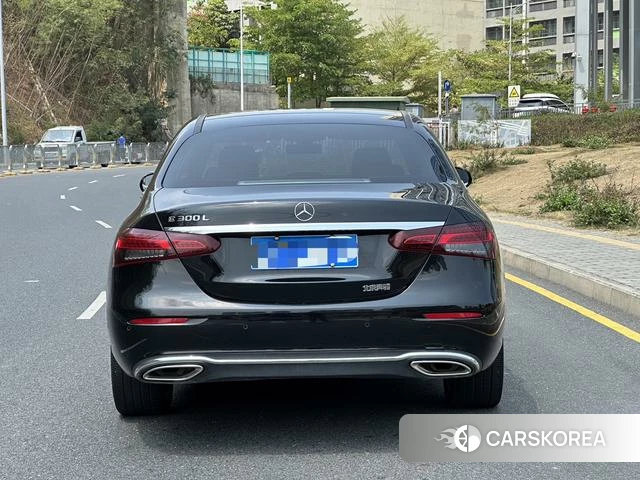 Mercedes-Benz E-Class 2022 Черный из Китая, фото 5