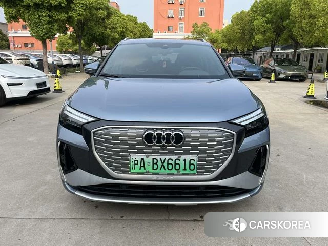 Audi Q4 2023 Темно-серый из Китая, фото 3