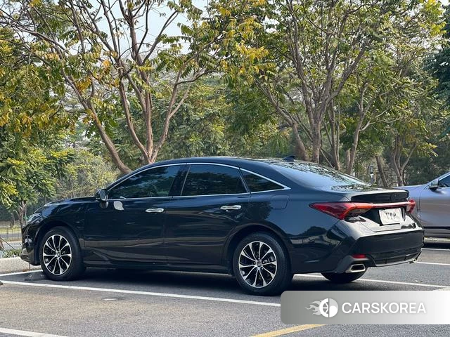 Toyota Avalon 2024 Черный из Китая, фото 5